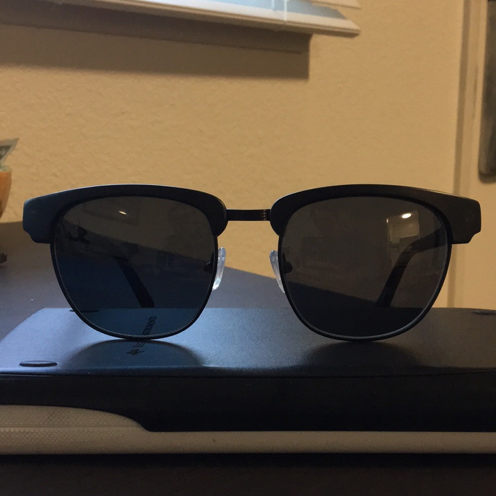 Sunglasses - Picture 2 of 4